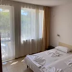 Hills - Official Aparthotel
