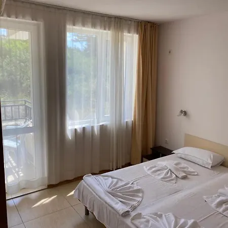 Hills - Official Aparthotel